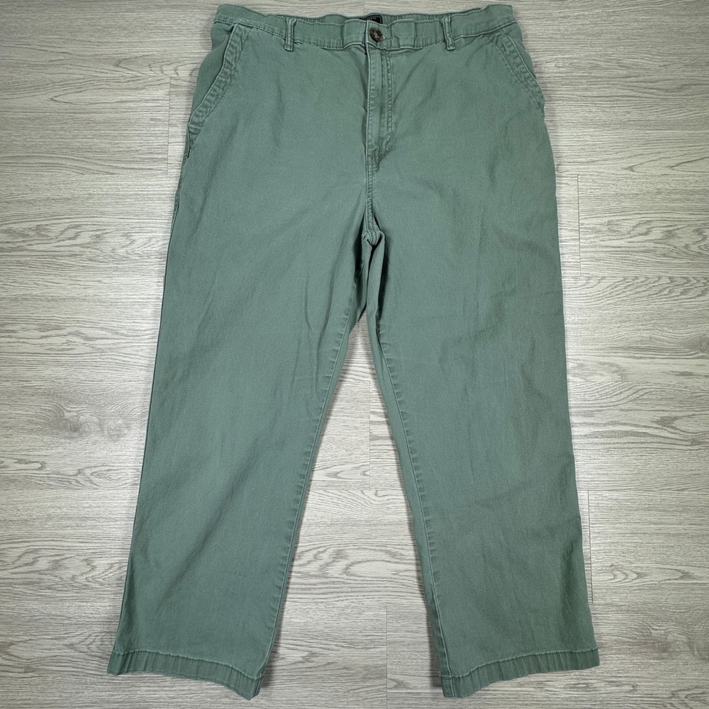 G.H. Bass & Co. Women's Pants Green 16 Straight Leg Stretch Chino Casual Utility